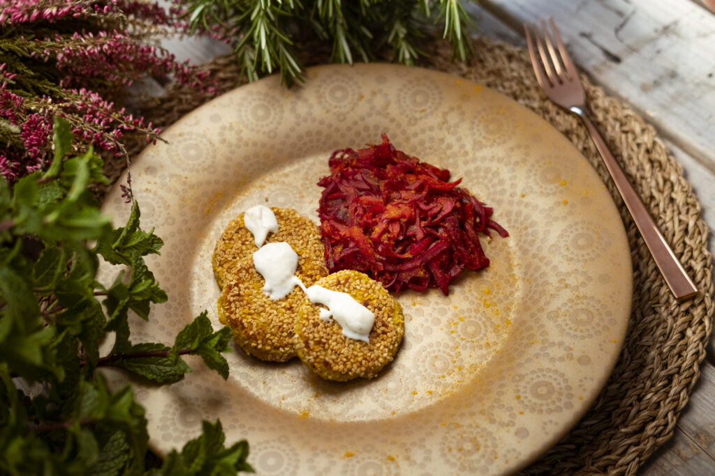 Falafeltaler (mit Rotkohlsalat)